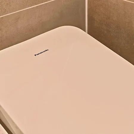 Apartamento Your With Iconic Tv Tower Views